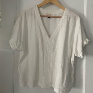 Universal Thread V Neck
